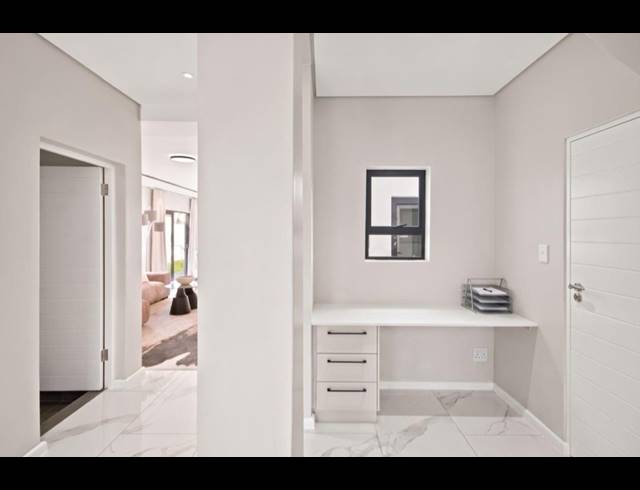 4 BEDROOM HOUSE FOR SALE IN SANDOWN